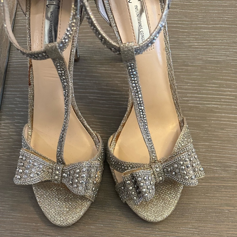 INC Women's Reesie Rhinestone Bow Evening Sandals - Picture 2 of 8